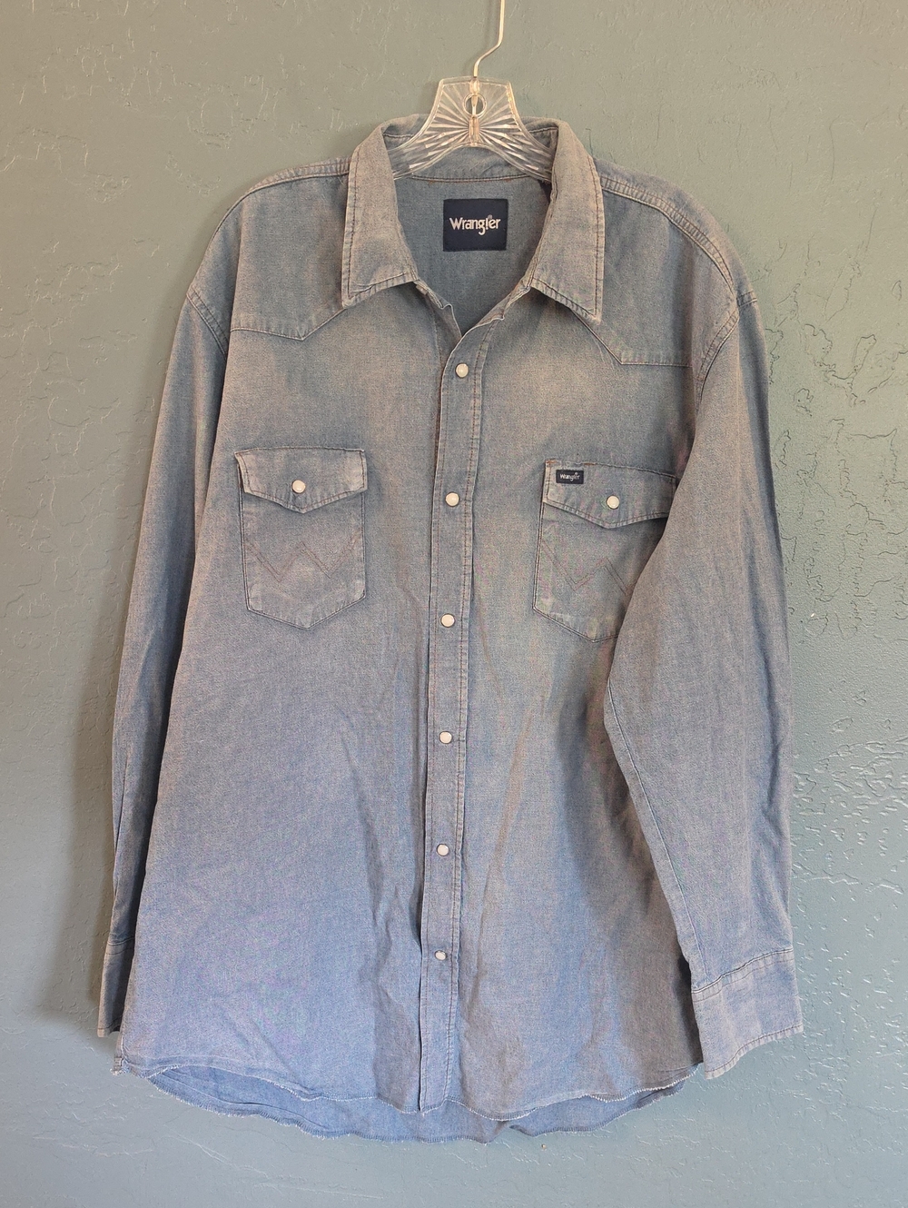 Wrangler Pearl Snap Light Blue Chambray Button-Front Western Shirt